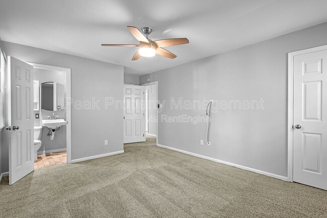 Building Photo - 2353 Shoreham Dr