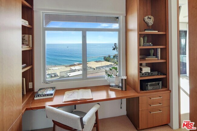 Building Photo - 17452 Revello Dr