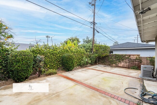 Building Photo - Bright & Spacious Single-Story 4-Bedroom Home in La Mirada – Open Layout