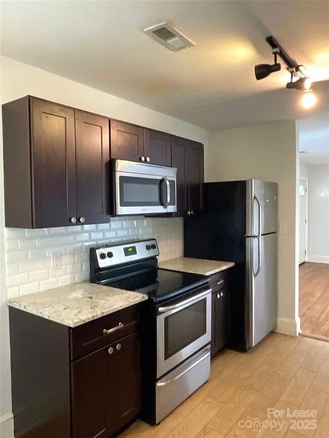 Building Photo - 1728 Matheson Ave