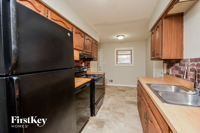 Building Photo - 5602 Culver St