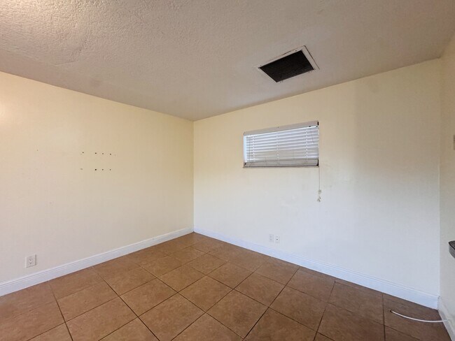 Building Photo - 7 Crossings Cir