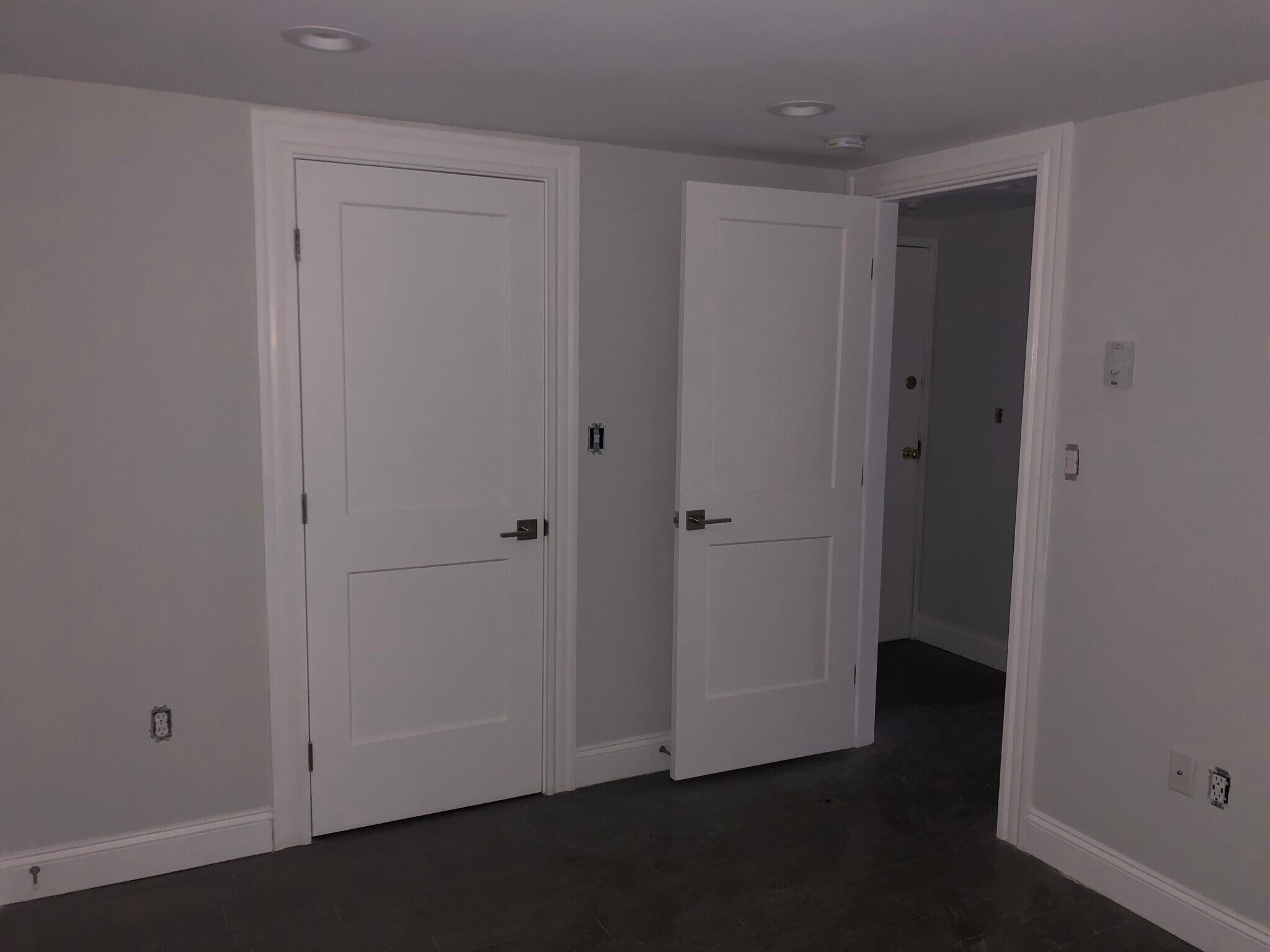 Building Photo - 104 Queensberry St