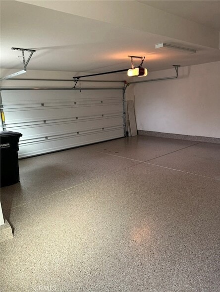 Building Photo - 142 Lantana Dr