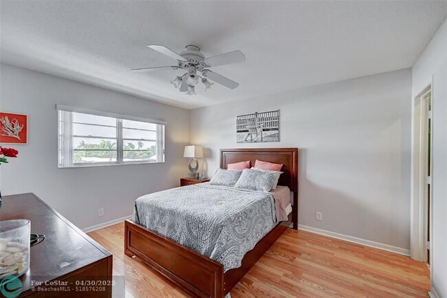 Building Photo - 1461 S Ocean Blvd
