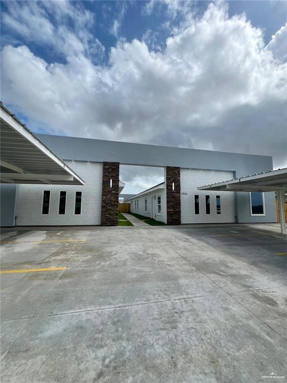 Primary Photo - 14 Notre Dame Ave