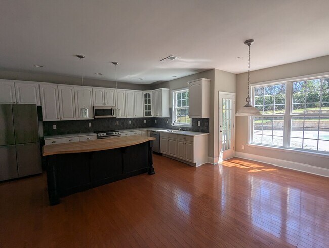 Building Photo - Harrisburg with Large Fenced-In Yard, Small Private Pool/Spa and Putting Green