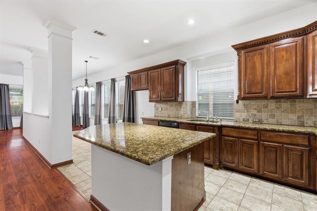 Building Photo - 2930 Coteau Way