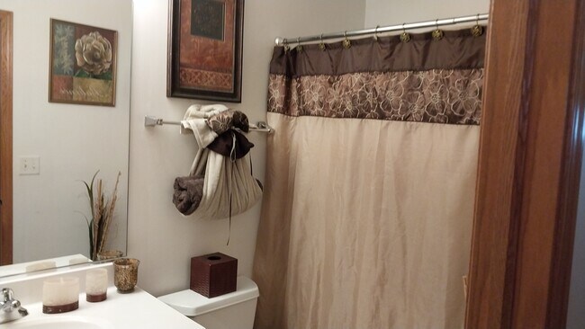 Building Photo - 12745 W Wakefield Dr