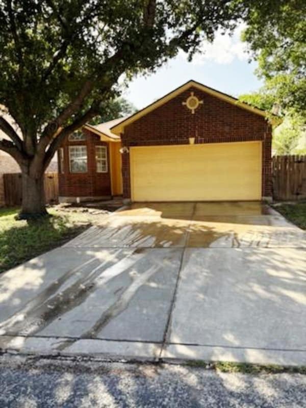 Primary Photo - 1311 Hazelbury Ln