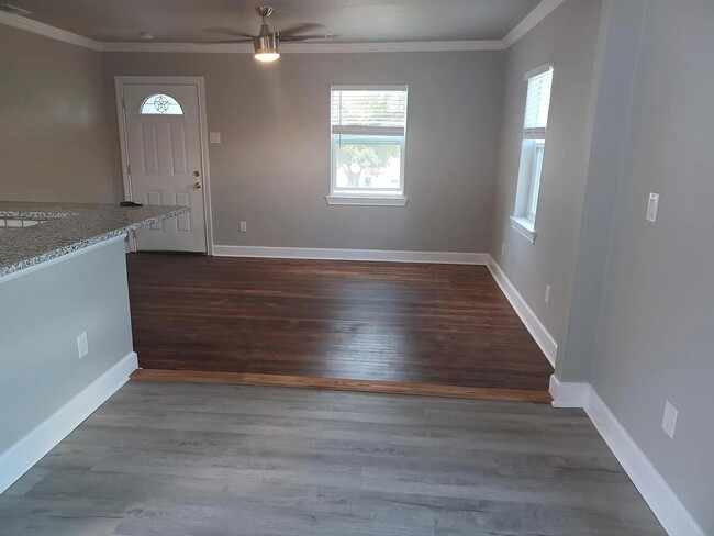 Building Photo - 1609 N 18th St