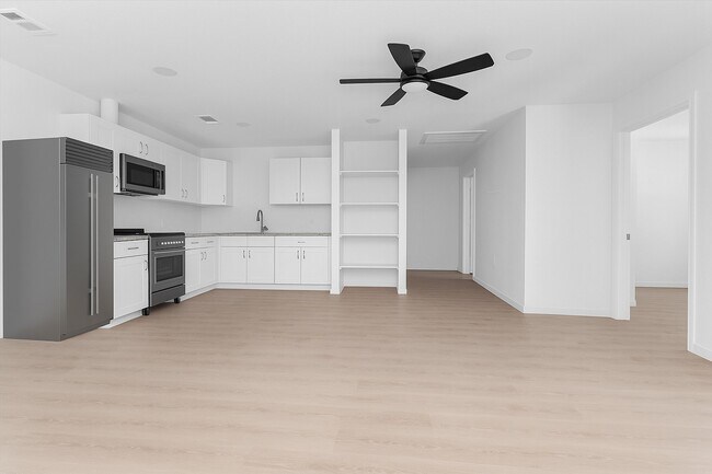 Primary Photo - 16016 Green Manor Dr