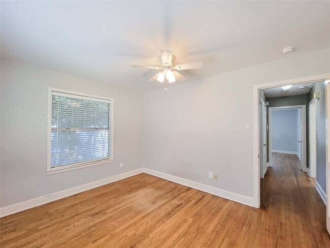 Building Photo - 5536 Aspen St