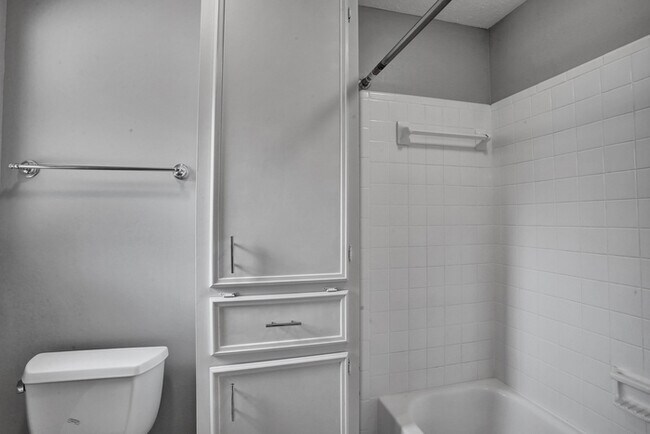 Building Photo - Beautiful Home for Lease!