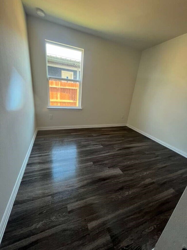 Building Photo - 7929 Ethel St