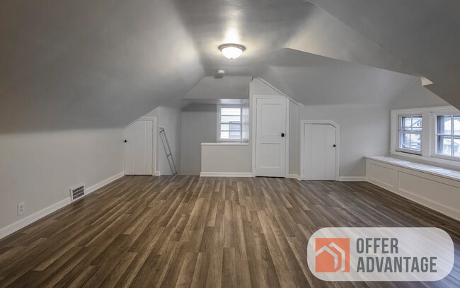 Building Photo - 3777 Montevista Rd