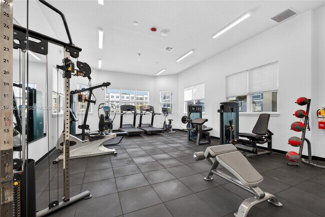 Building Photo - 1230 Southstation Pl