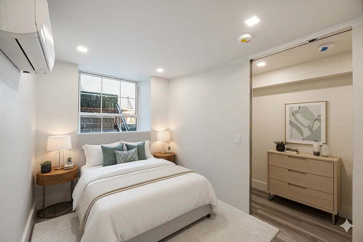 Building Photo - 163 Ludlow St