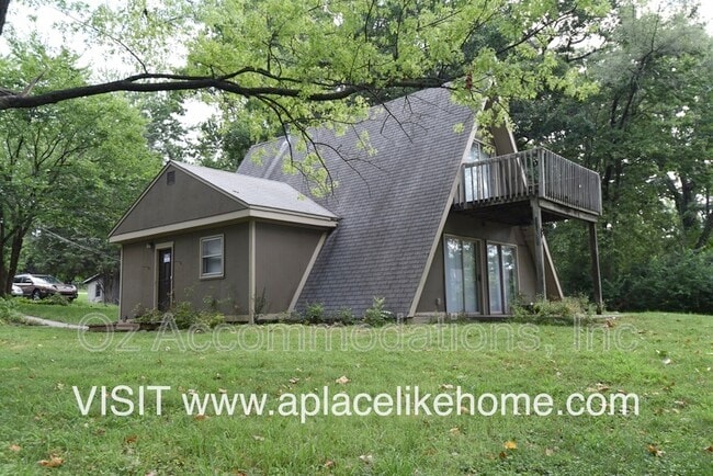 Building Photo - 5402 NW Venetian Dr