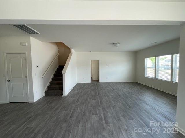 Building Photo - 809 Alexander Commons Dr