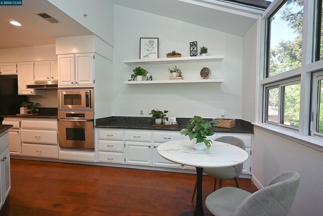 Building Photo - 3279 Mt Diablo Ct