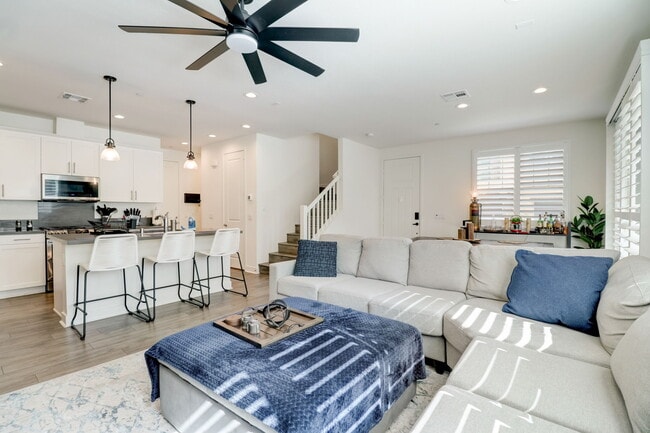 Building Photo - 3251 Crecida Way
