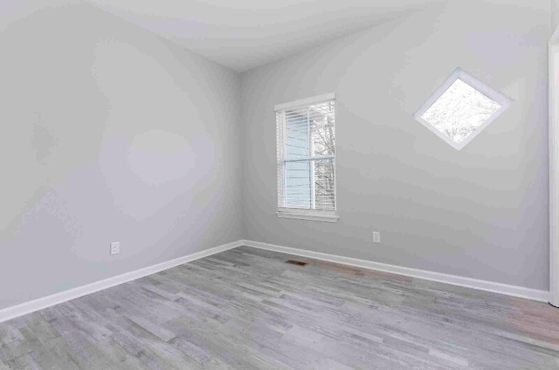 Building Photo - 812 Vincennes St