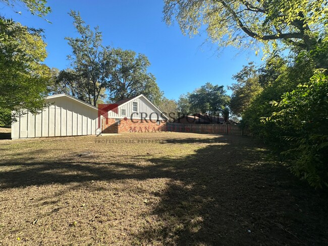 Building Photo - Coming Soon- 3 Bedroom 2 Bath in Whitehouse!