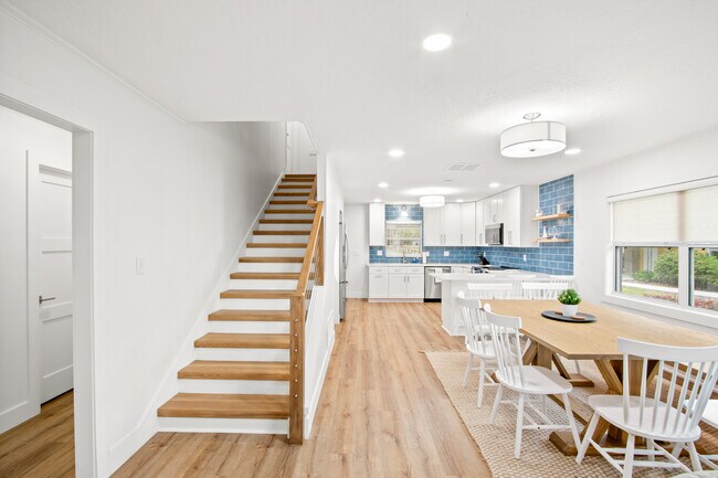 Building Photo - 13920 SE 124th St