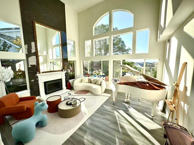 Building Photo - 1274 Sunrise Ridge Dr
