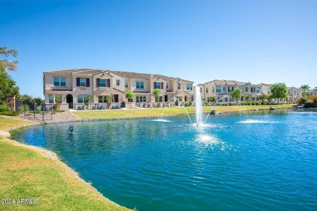 Building Photo - 4077 S Sabrina Dr