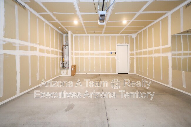 Building Photo - 4466 S Sunrise Bluff Way