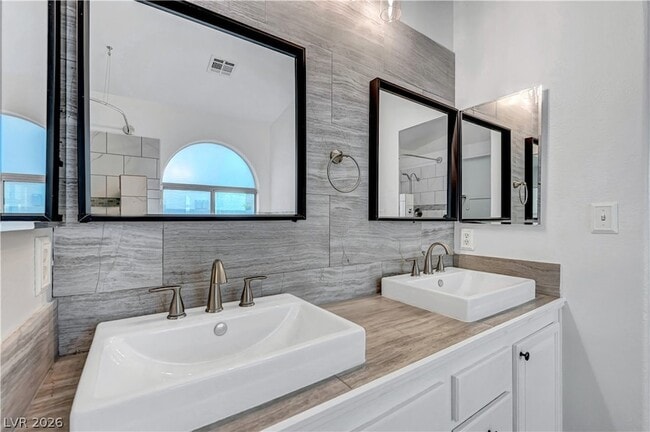 Building Photo - 7213 Elite Ct