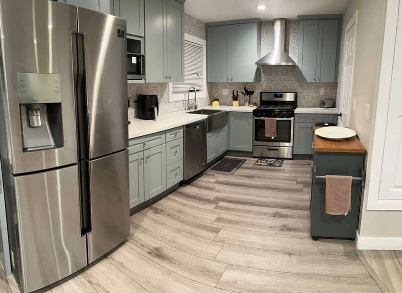 Building Photo - 354 Rexview Dr