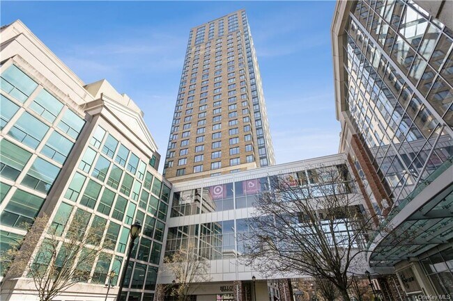 Building Photo - 10 City Pl