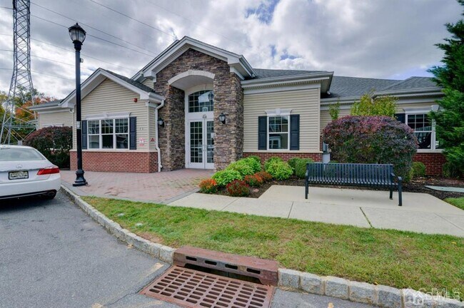 Building Photo - 843 Liberty Ct
