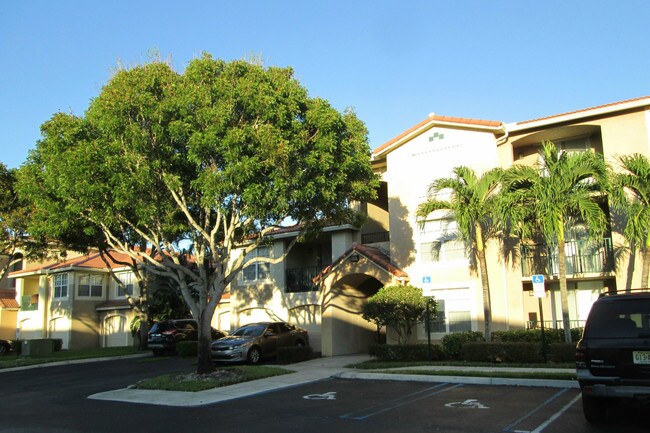 Building Photo - 15065 Michelangelo Blvd