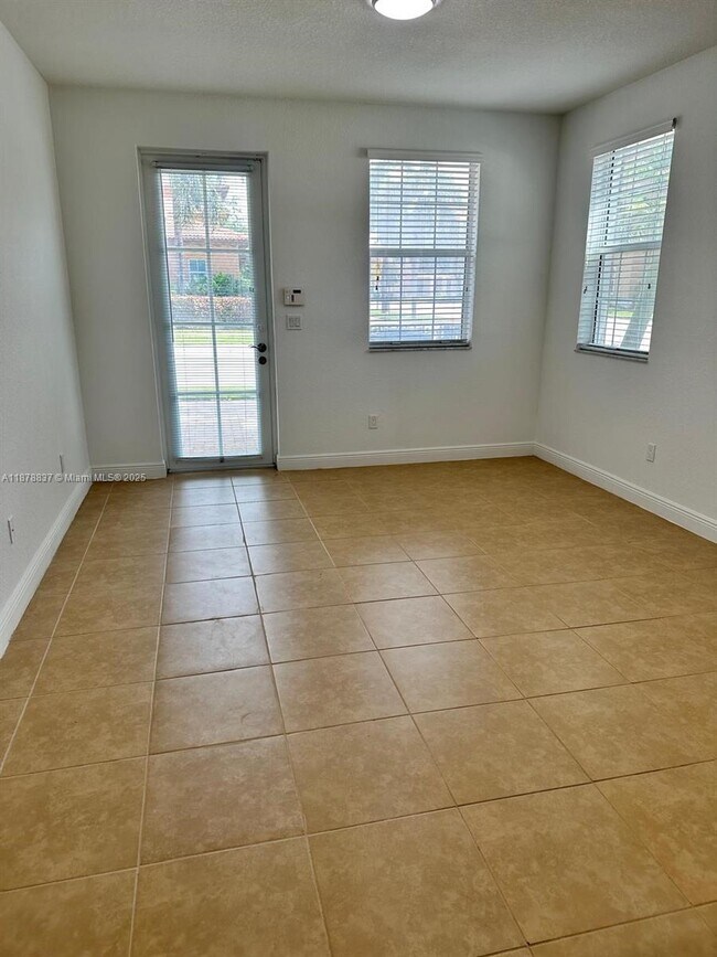 Building Photo - 970 SW 147th Ave
