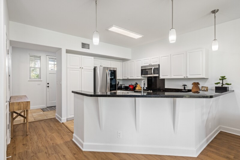 Building Photo - 921027 Koio Dr