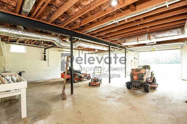 Building Photo - 3110 Courtland Rd