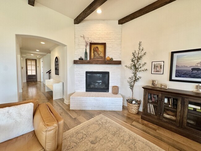 Building Photo - 3584 Robbins Nest Rd