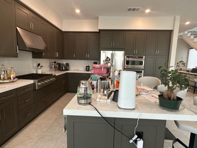 Building Photo - 139 Glance