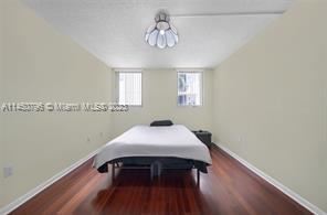 Building Photo - 1 br, 2 bath Condo - West Bay Gardens