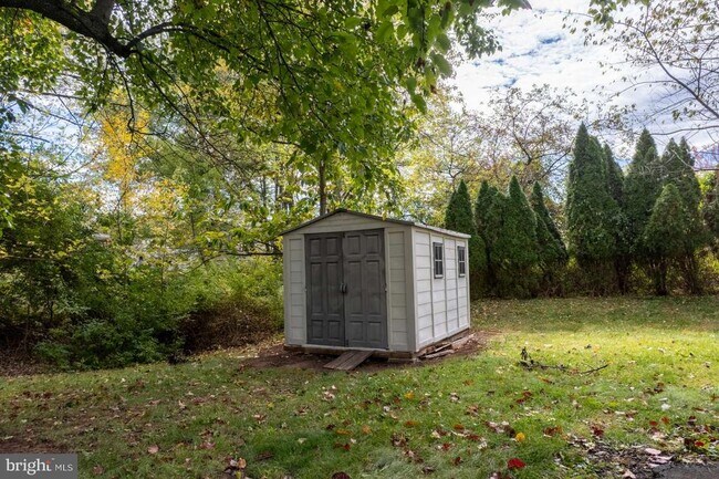 Building Photo - 1558 Specht Pl