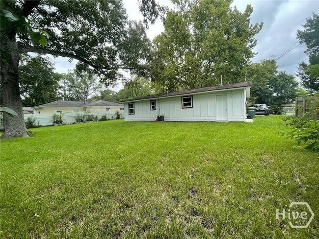 Building Photo - 1519 E 31st St