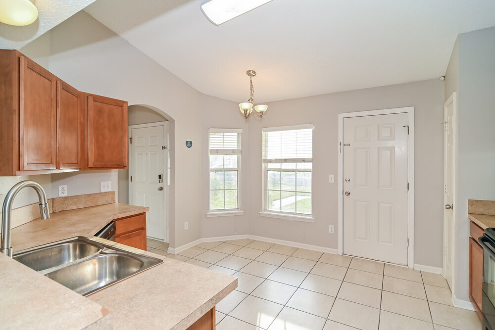 Building Photo - 7057 Rapid River Dr W