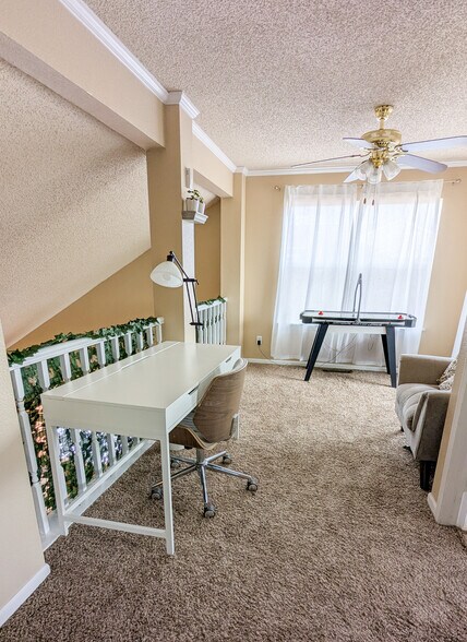 Furnished Office/Loft Space with Air Hockey - 1909 Lavaca Ct
