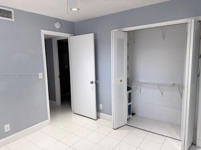 Building Photo - 8750 Royal Palm Blvd