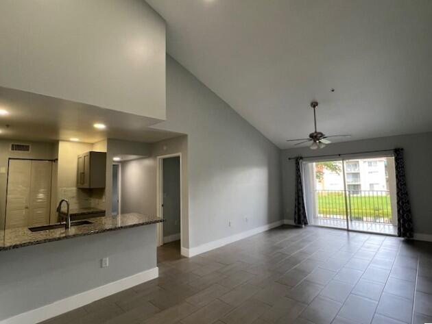 Building Photo - 7904 Sonoma Springs Cir