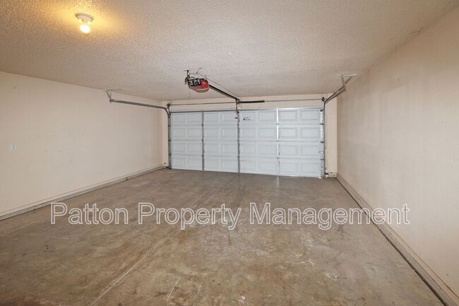 Building Photo - 1025 Ketler St